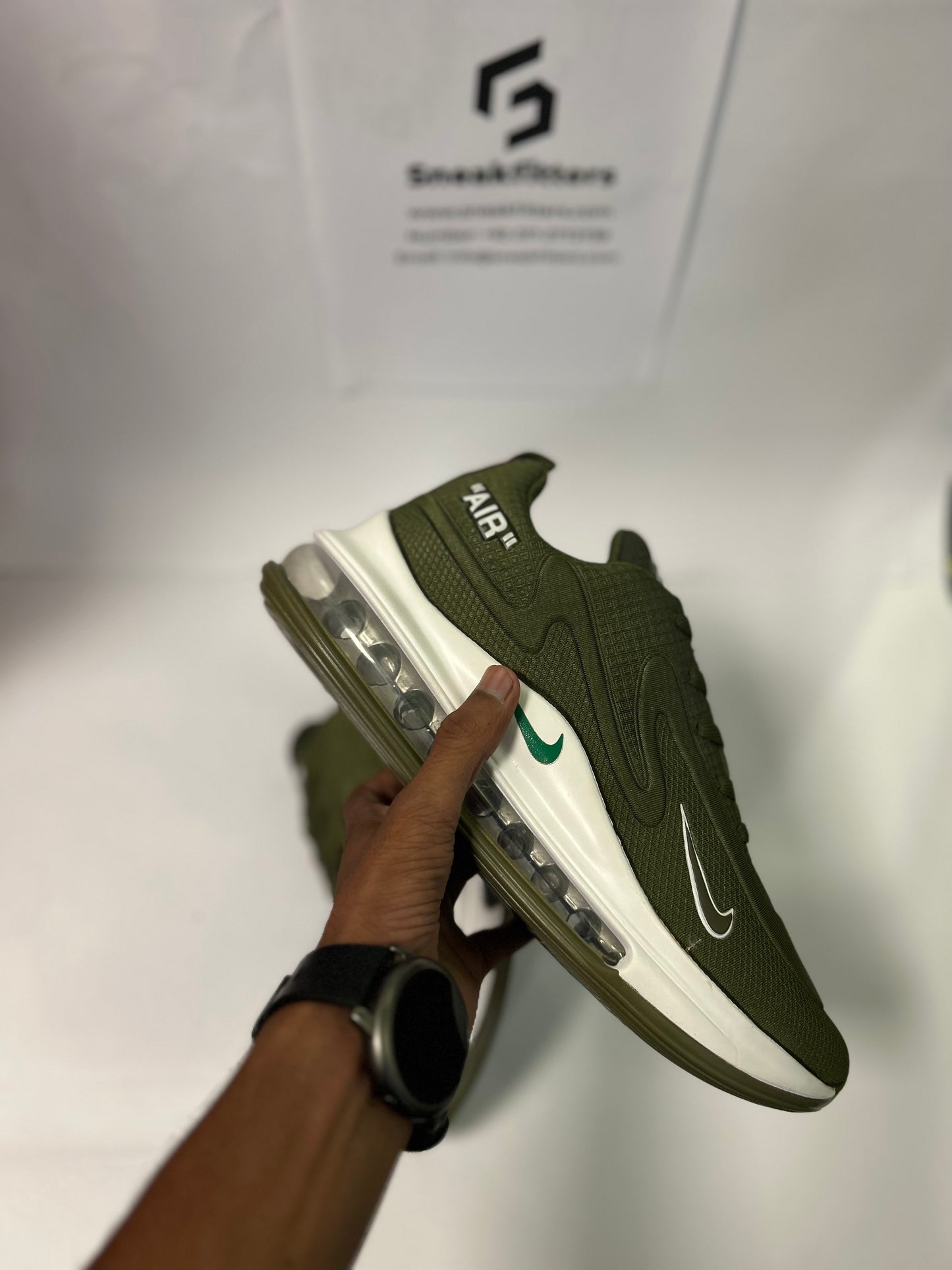 NKE Air Max 720 - Olive 2.0