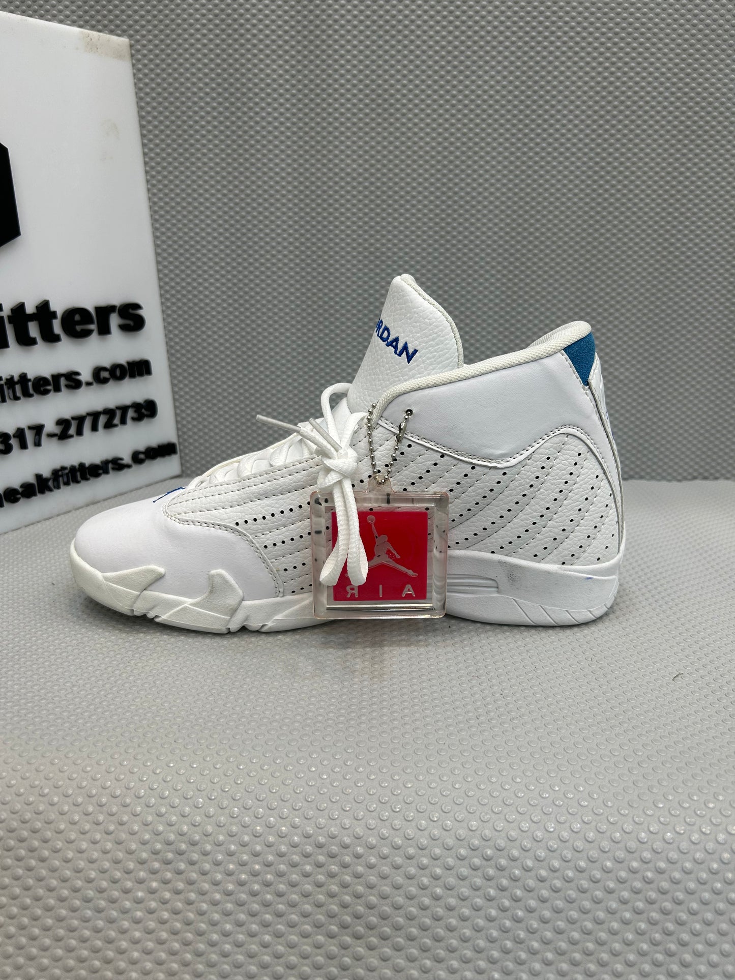 AR JDN 14 - Retro - White Blue