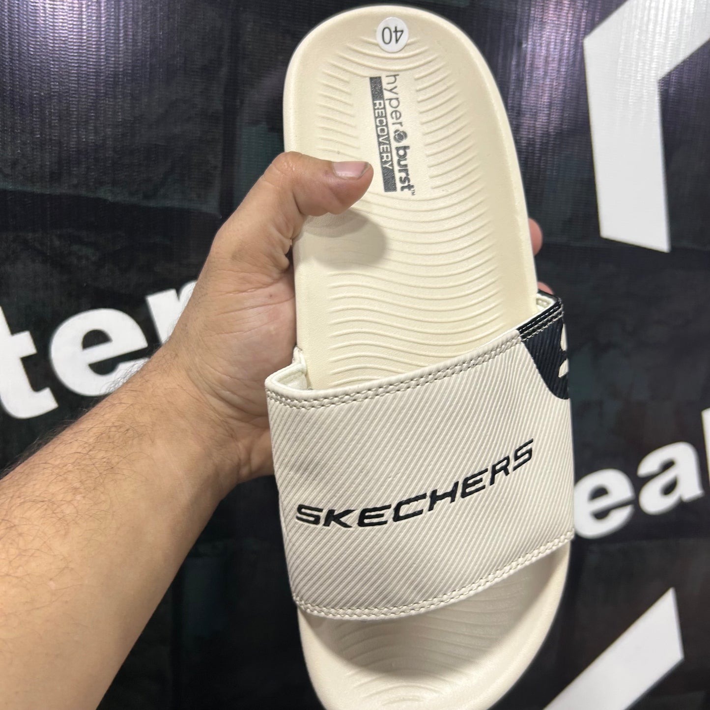 Skecher - D7 - Slides - Off White