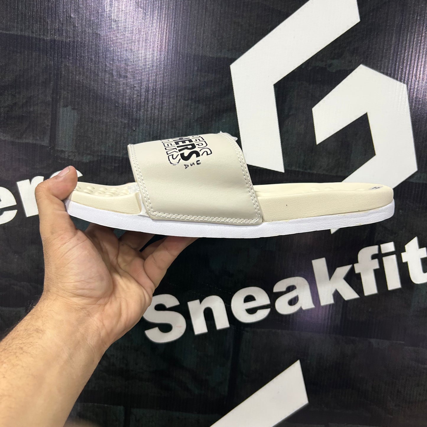 Skecher - D8 - Slides - Off White