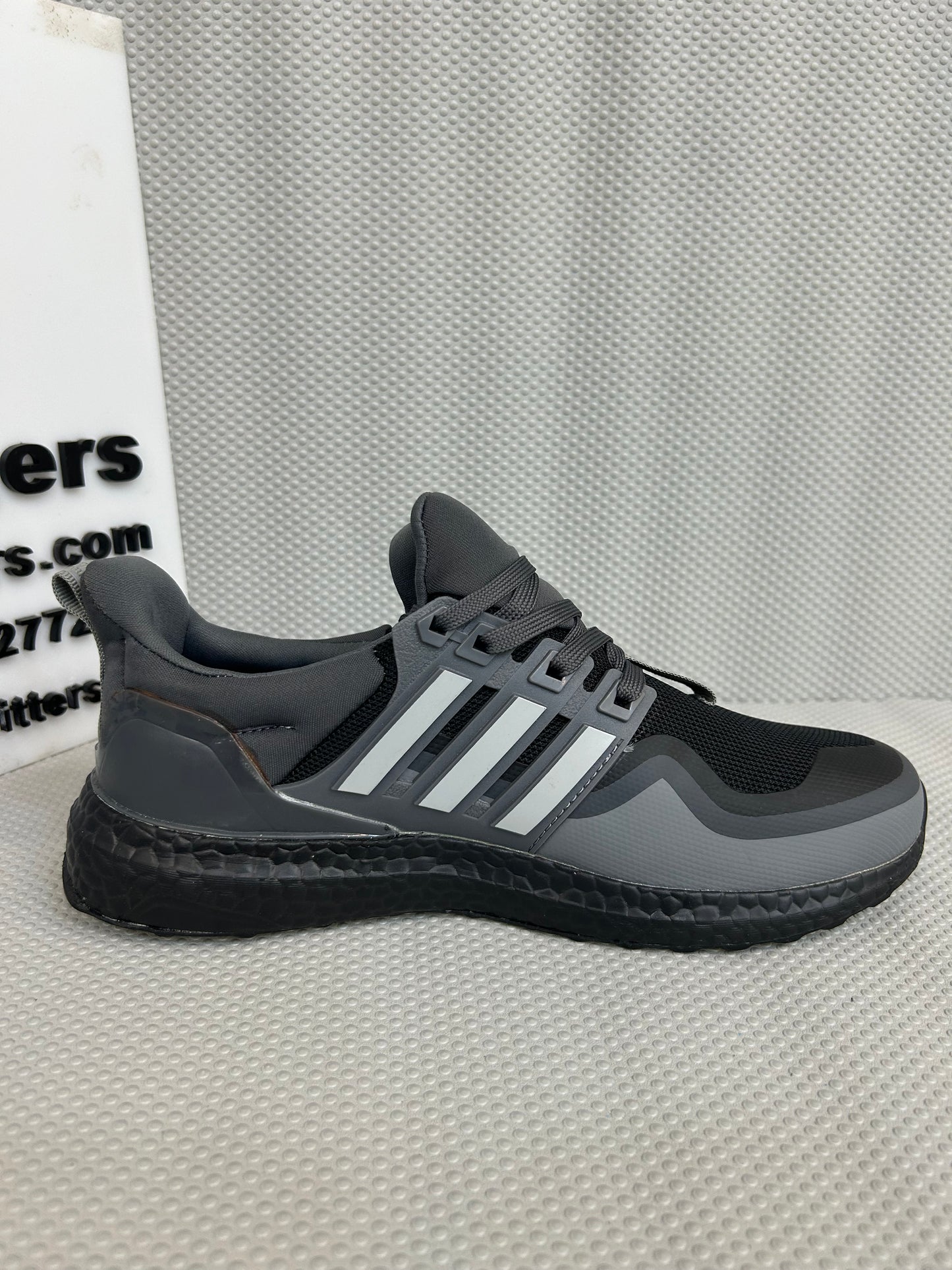 AD - Ultra boost - Gray Orange