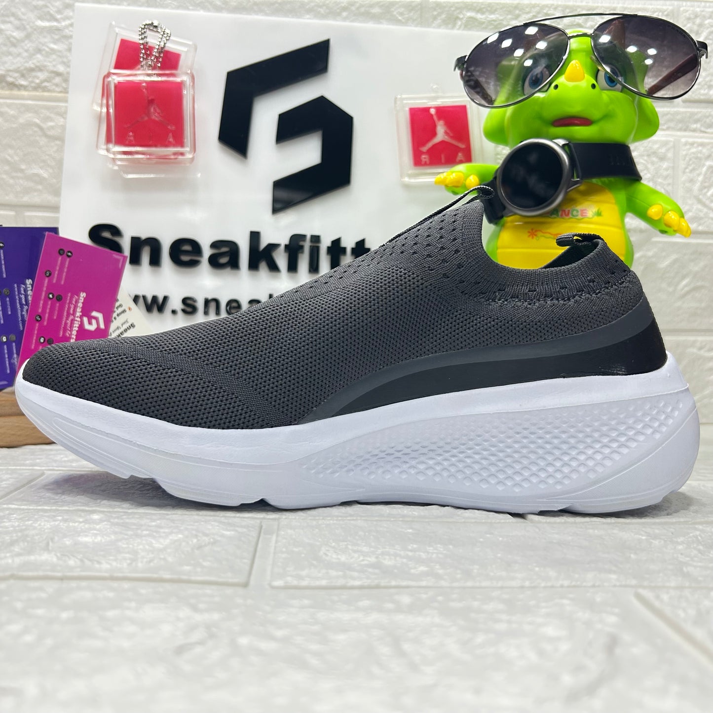 Skecher - Ultra Go - Upraise - Grey White