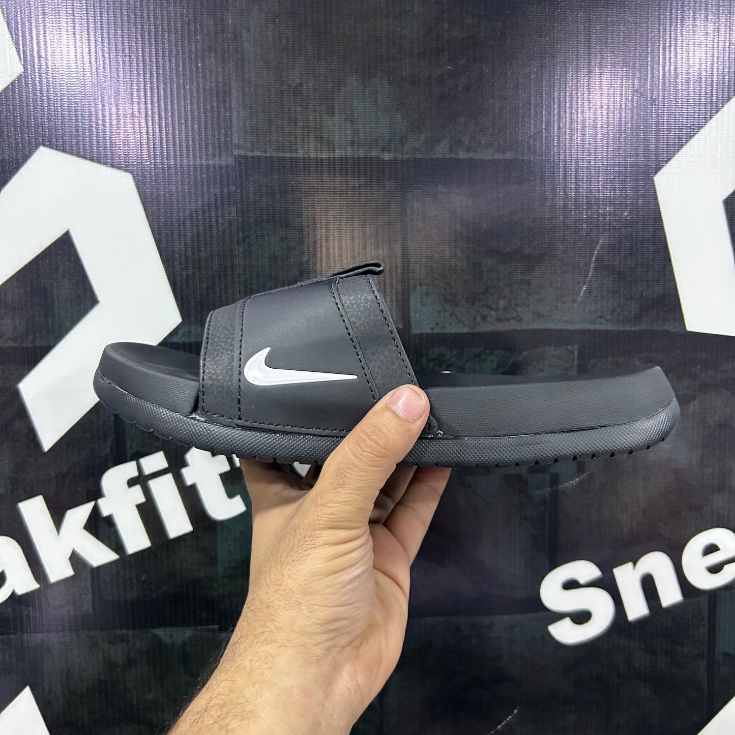 NKE - Slides - D7 - All Black