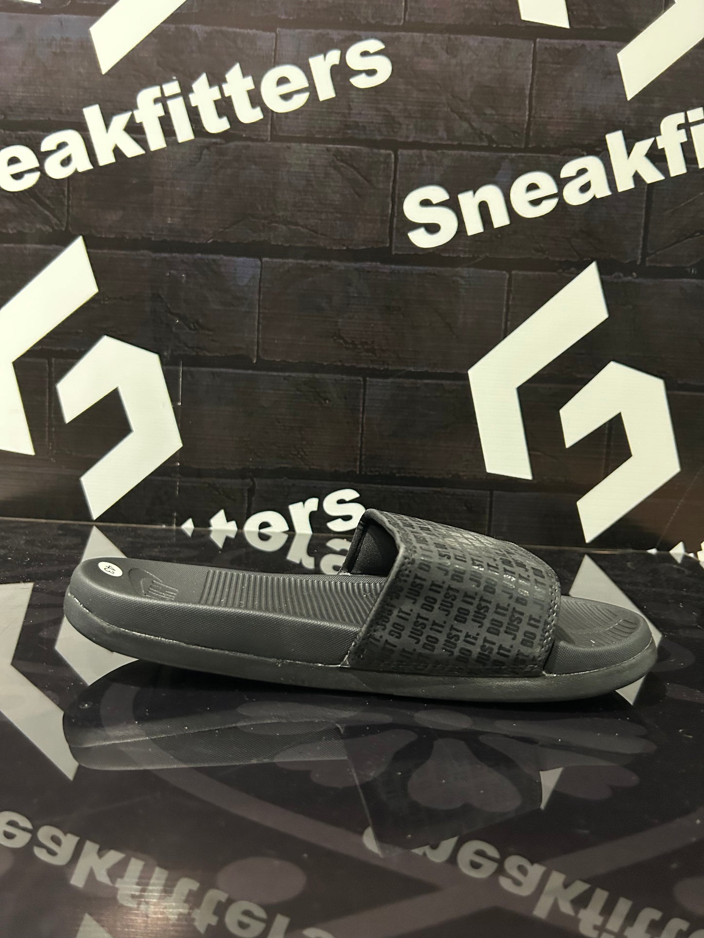 NKE - D3 - Slides - Black Gray
