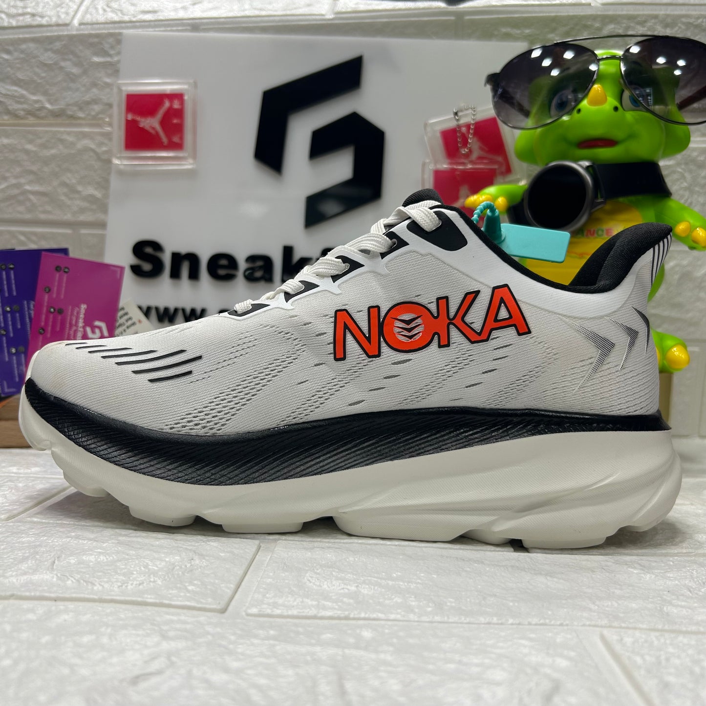 NOKA - UC - White with Red