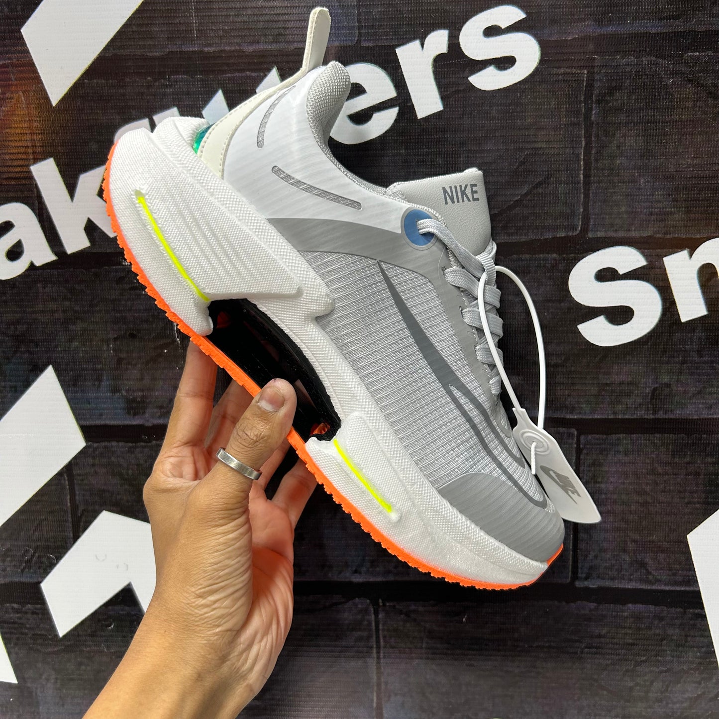 NK - Air Zoom - Runner - Gray