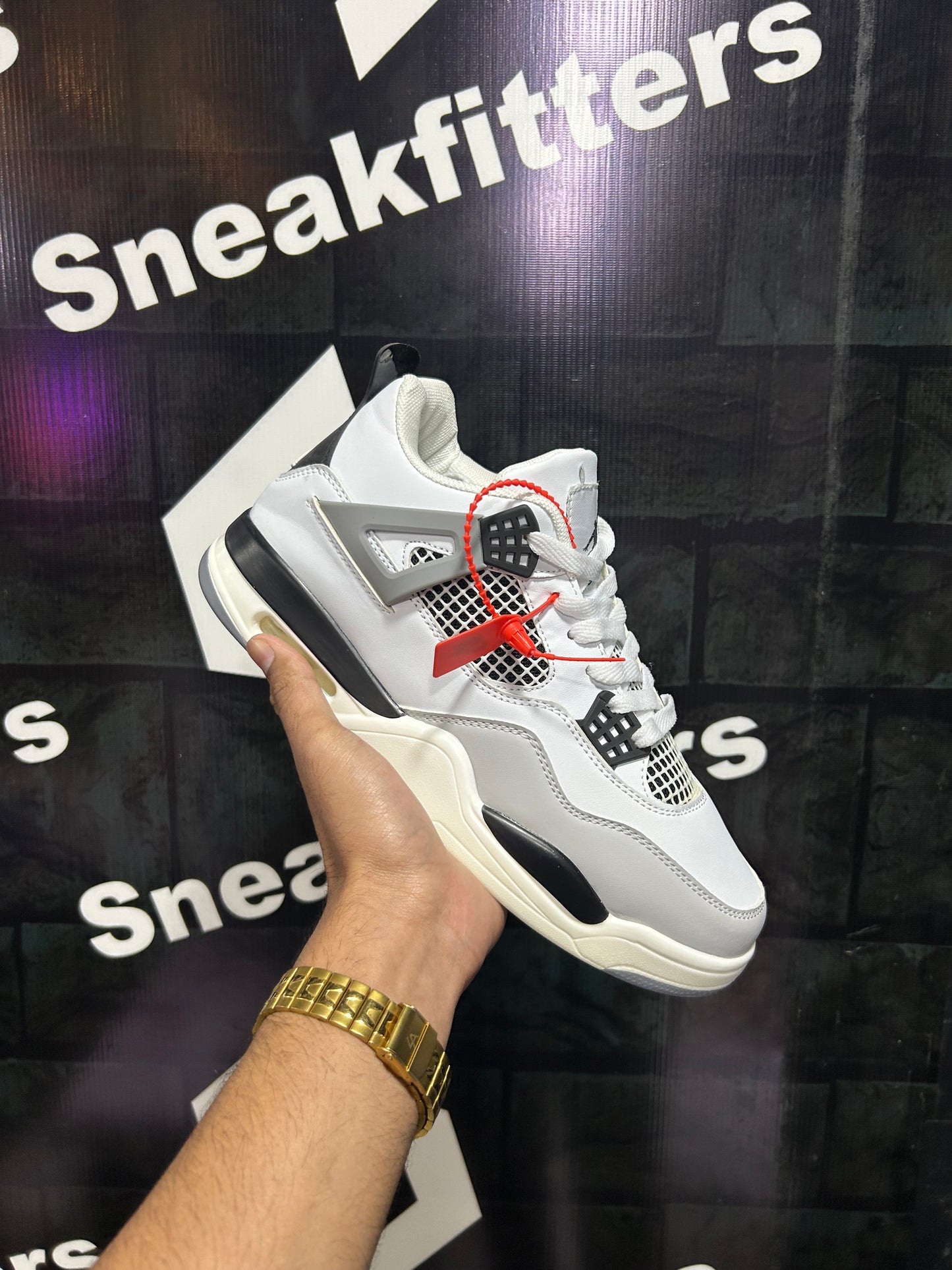 AR JDN 4 - Retro - White with Black 2.0