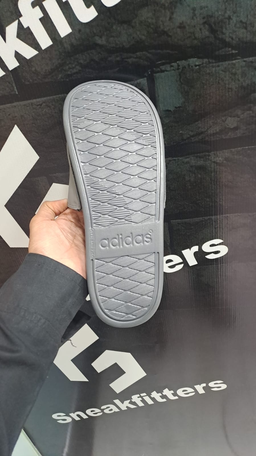 Adid - Slides - D2 - Grey