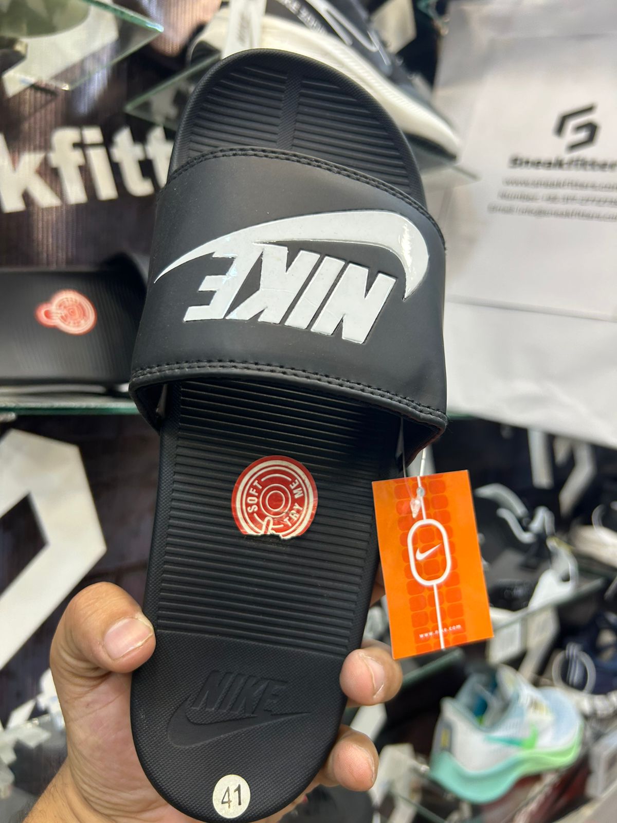 NKE - D2 - Slides - White Black