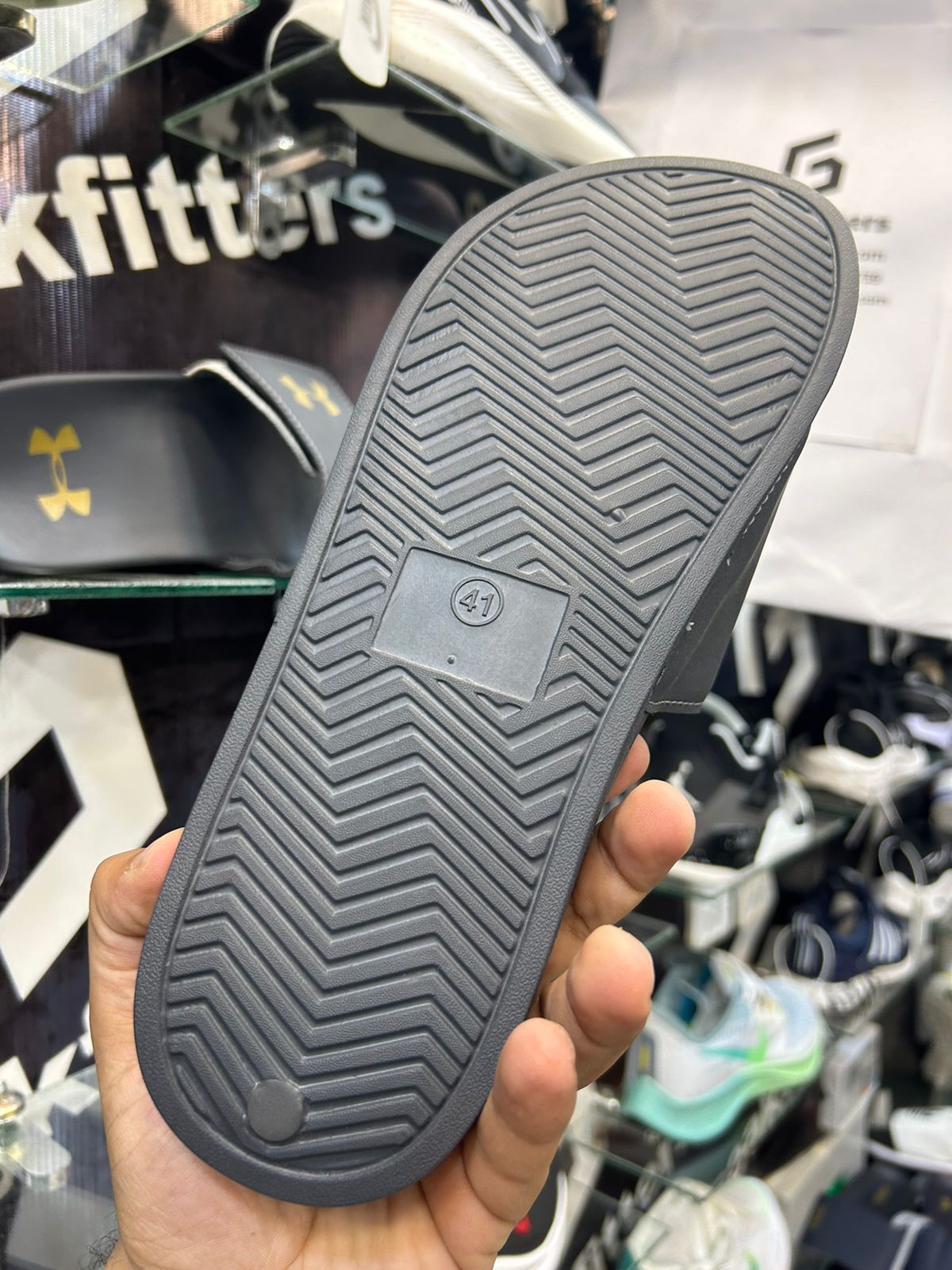 UA - D1 - Slides - Gray