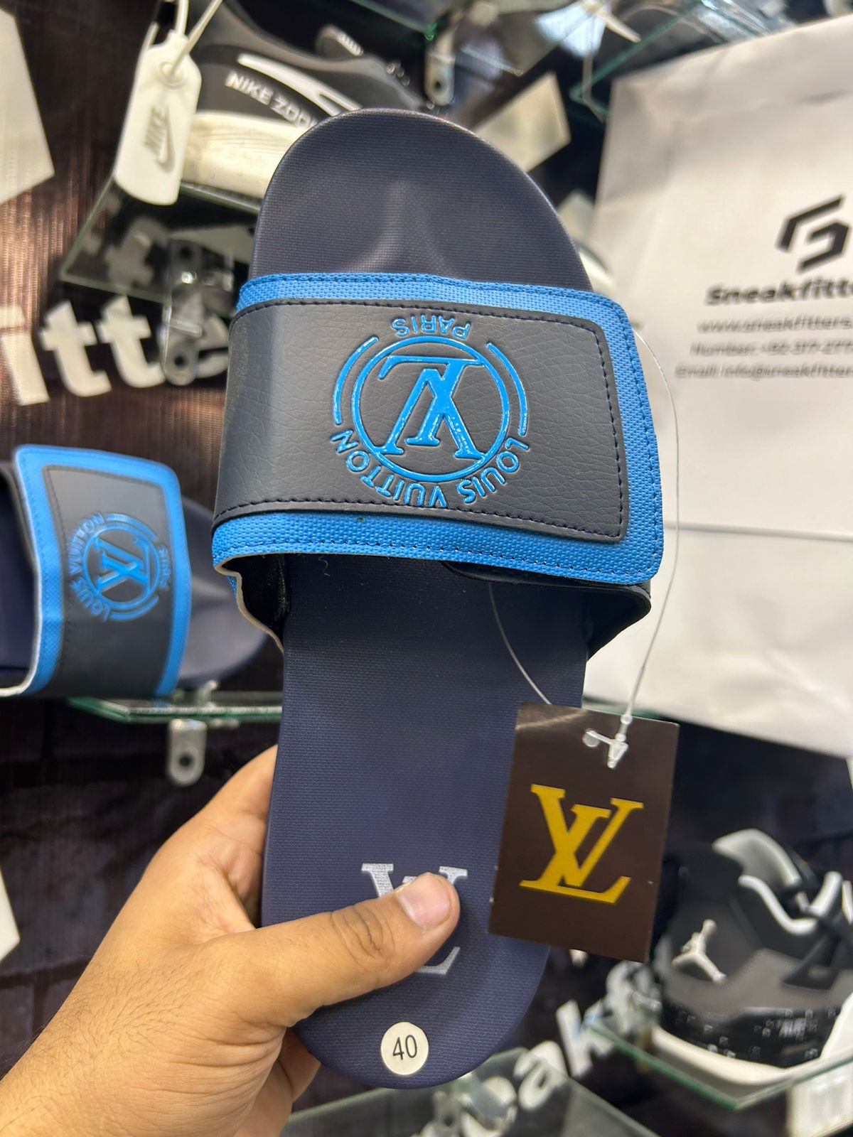 LV - D1 - Slides - Blue