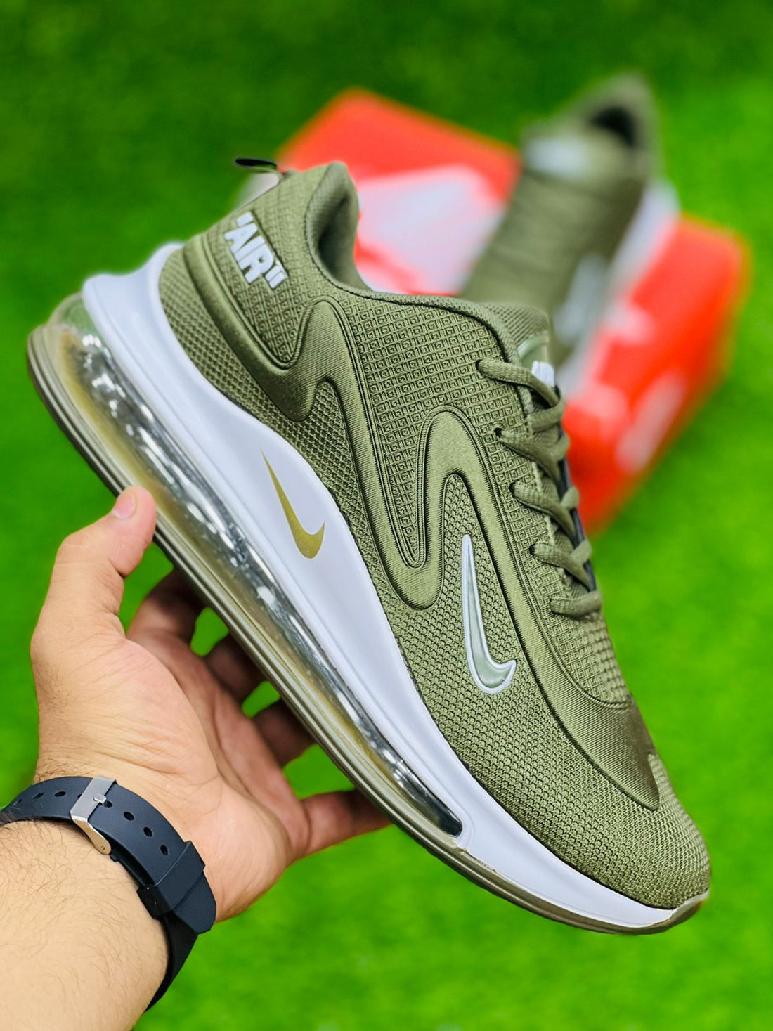NKE Air Max 720 - Olive 2.0