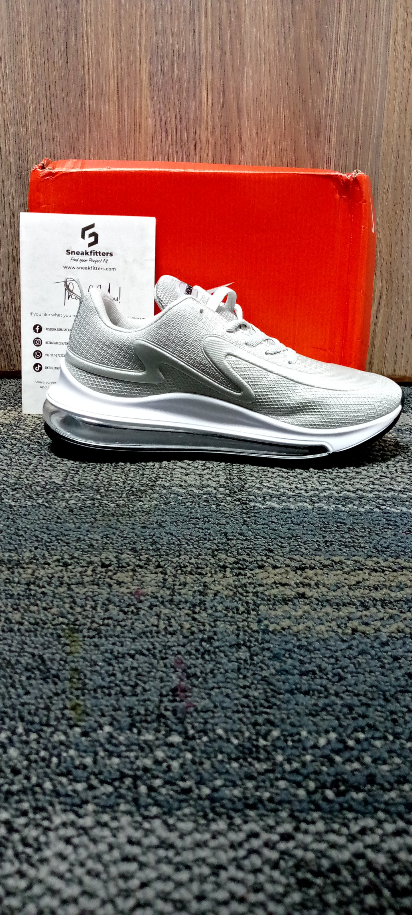 NKE Air Max 720 - GB