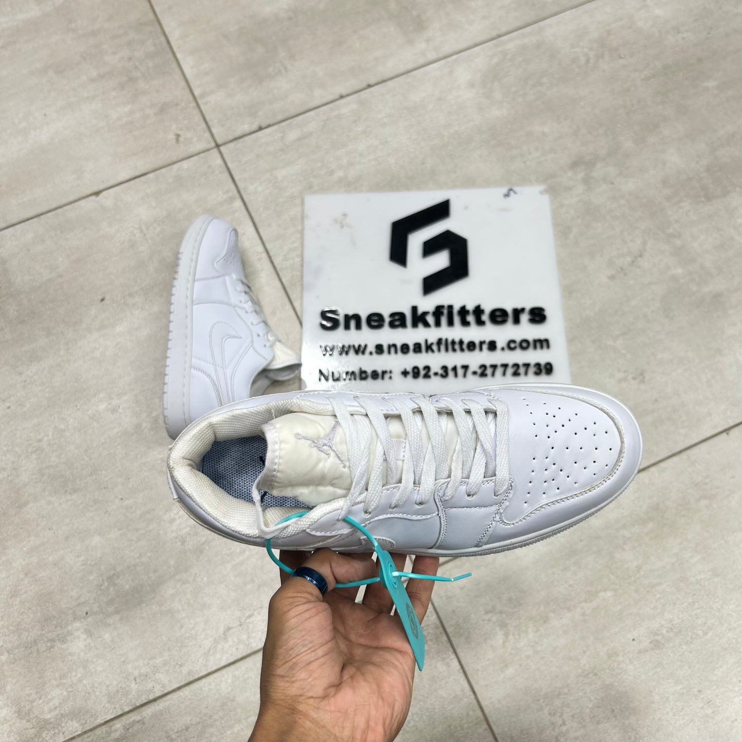 AR JDN 1 - All White