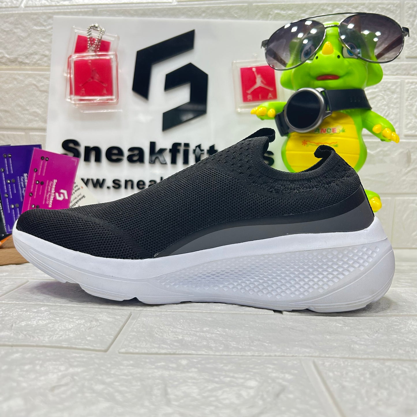 Skecher - Ultra Go - Upraise - Black White