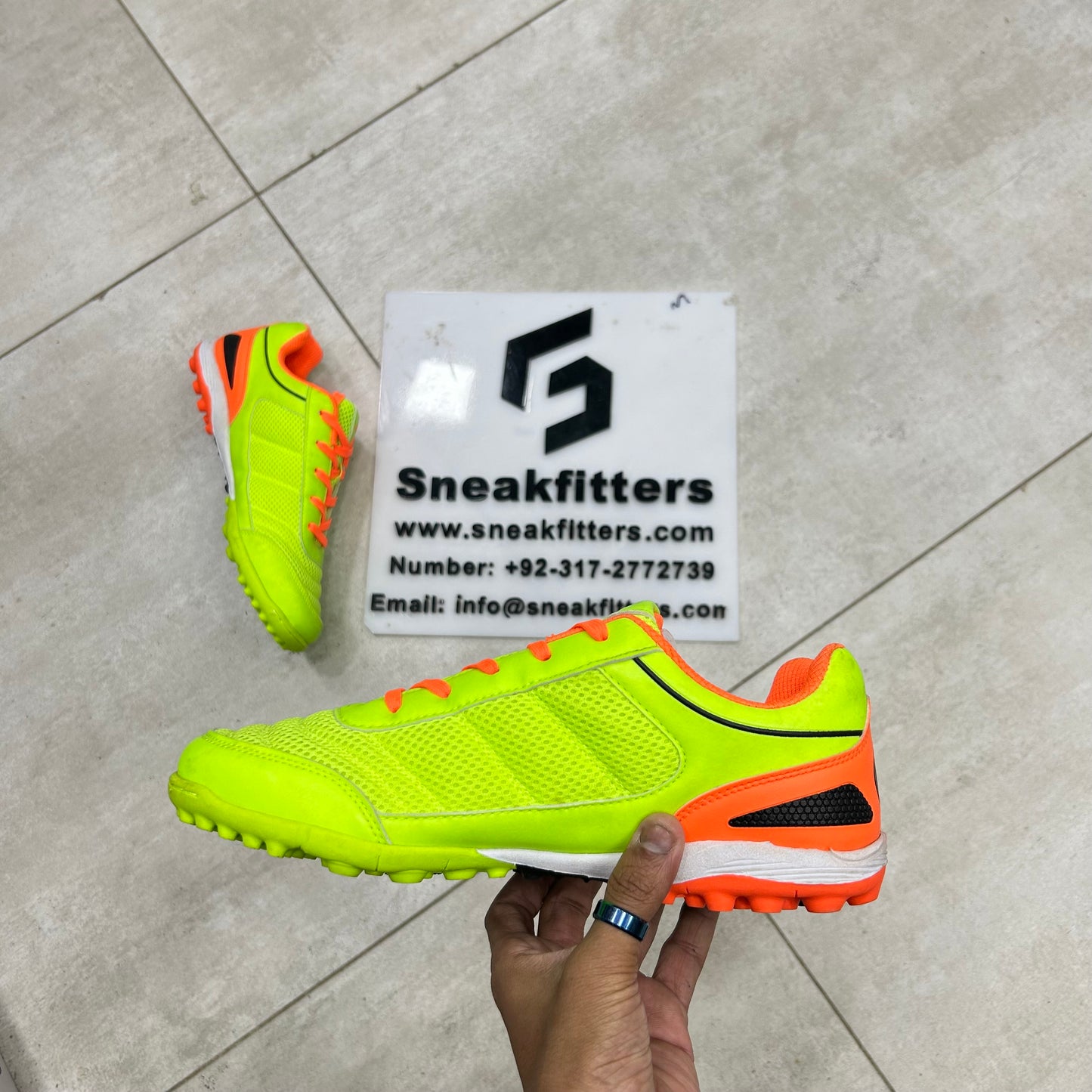 Football - Medaron - Grippers - Green