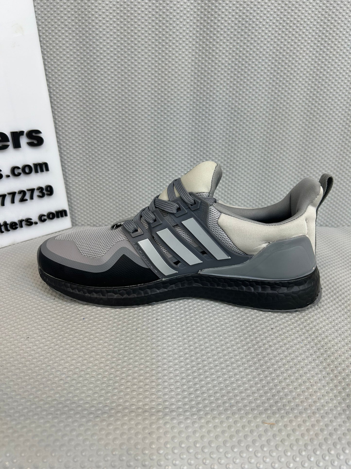 AD - Ultra boost -  Light Gray With Black