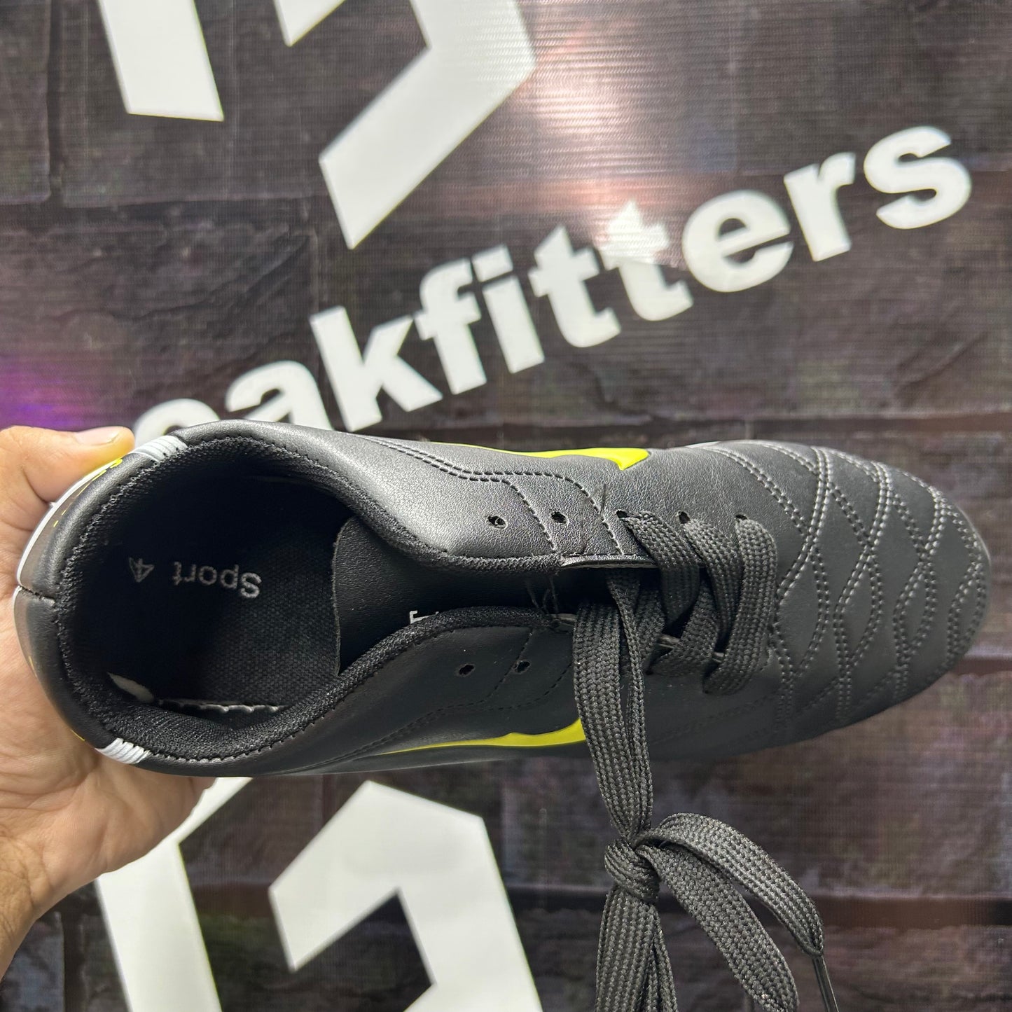 NK - Grippers - Black