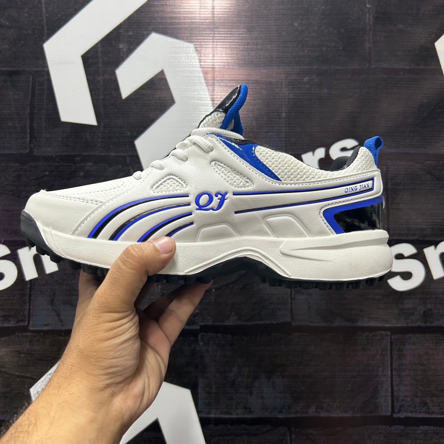 QJ  - Gripper - White Blue