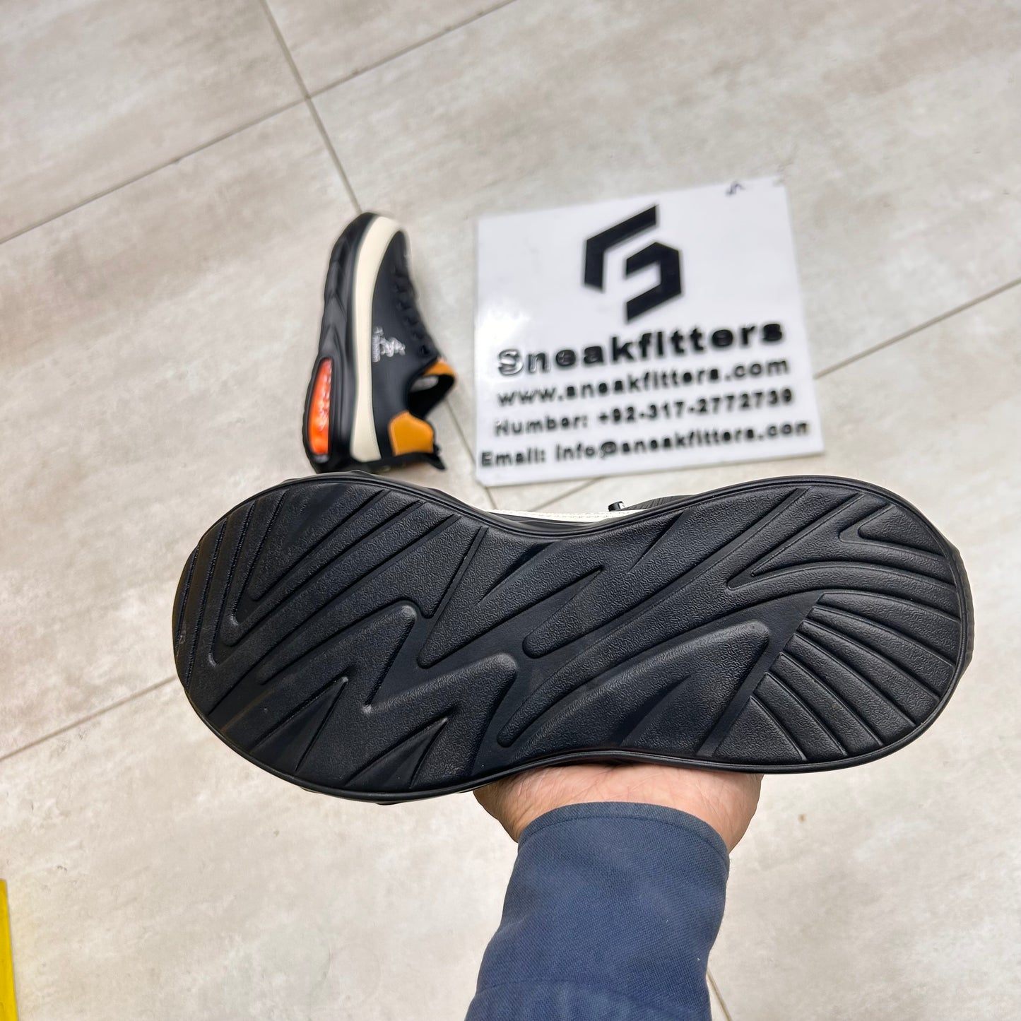 Fashion -  1st Running - Black Orange