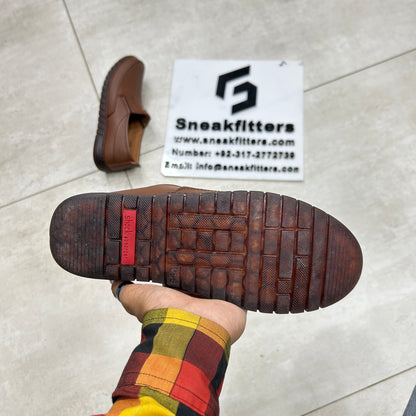 Clarks Shoes - D4 - Brown