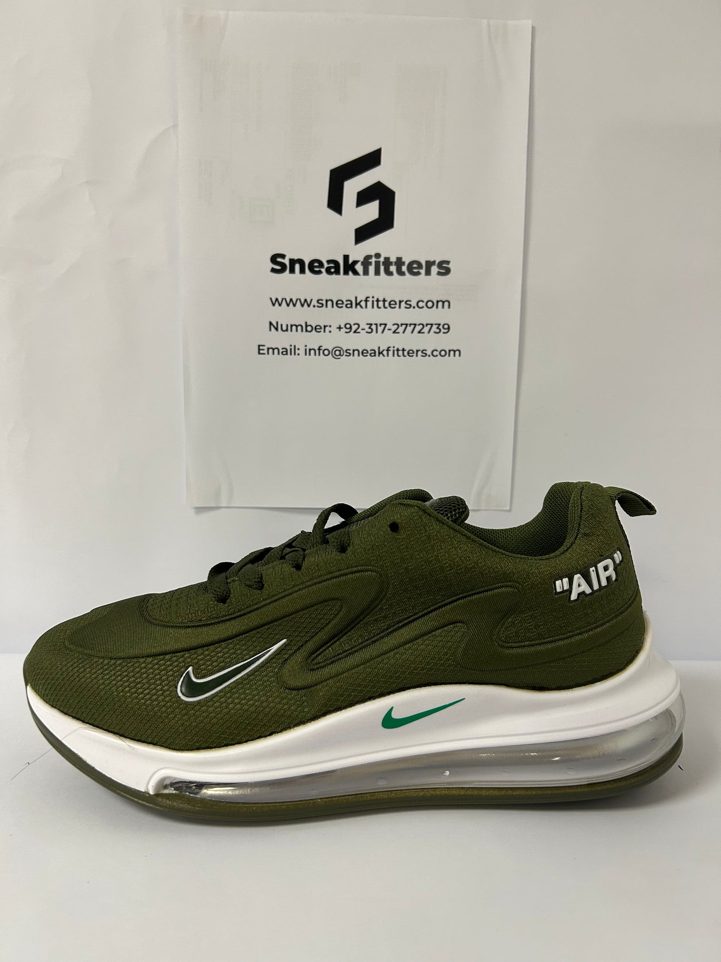 NKE Air Max 720 - Olive