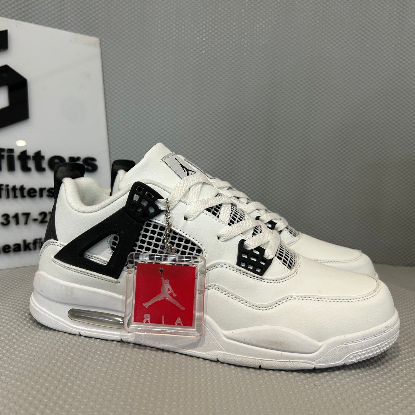 AR JDN 4 - Retro -   White with Black