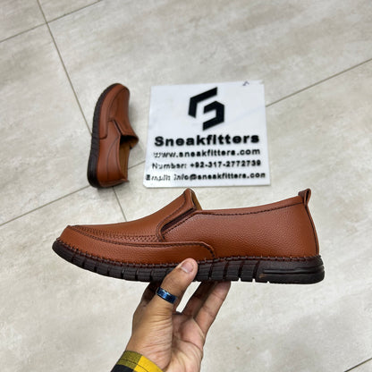 Clarks Shoes - D5 - Brown