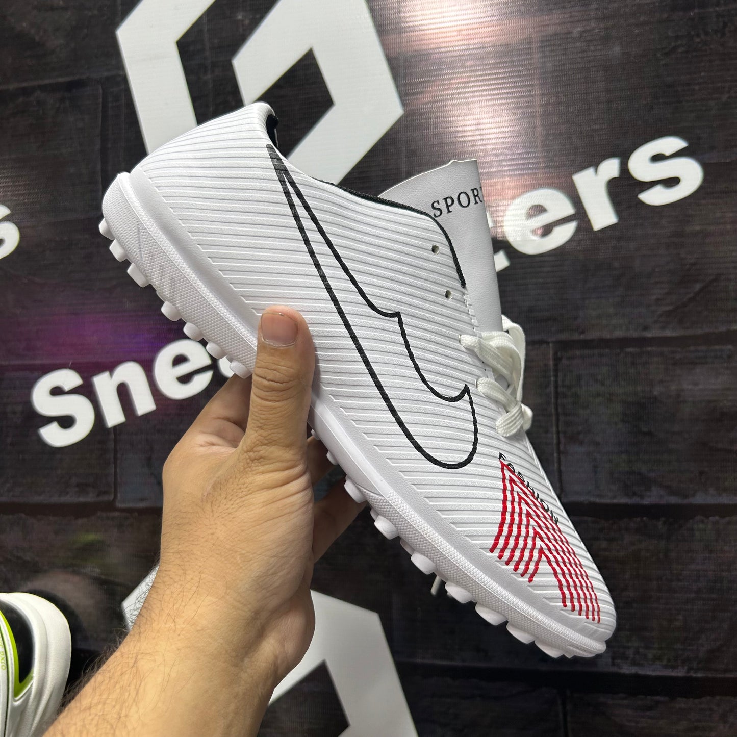 NK - Air - Grippers - white