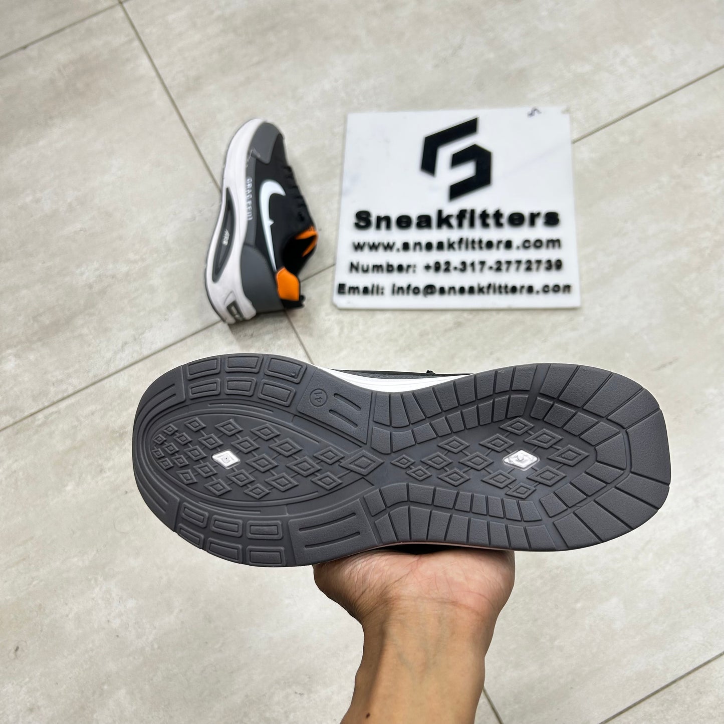 Fashion - SL - NK - Black