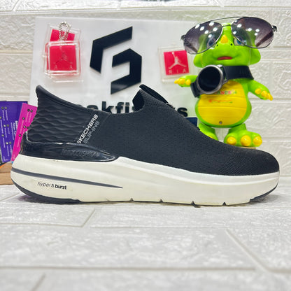 Skechers - Hyper & Burst - Black White (Master)