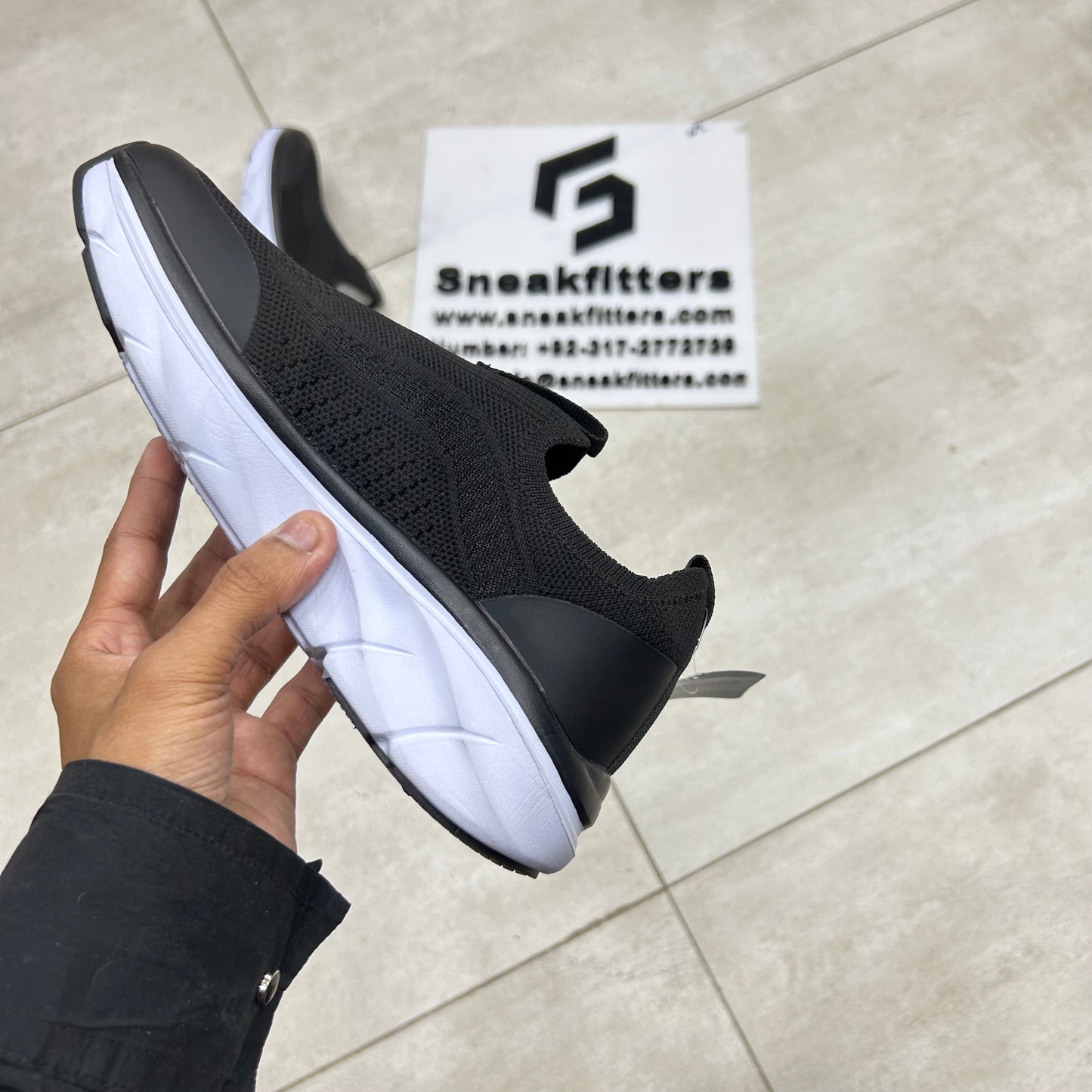 SK - Dlux Walker - Black