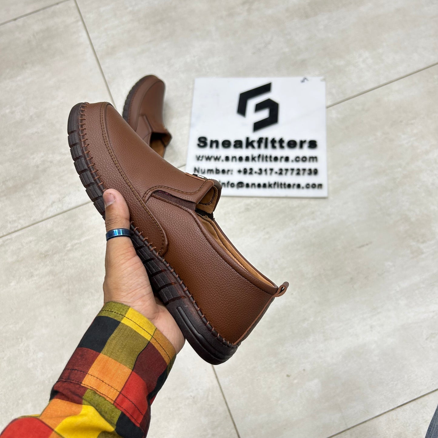 Clarks Shoes - D4 - Brown