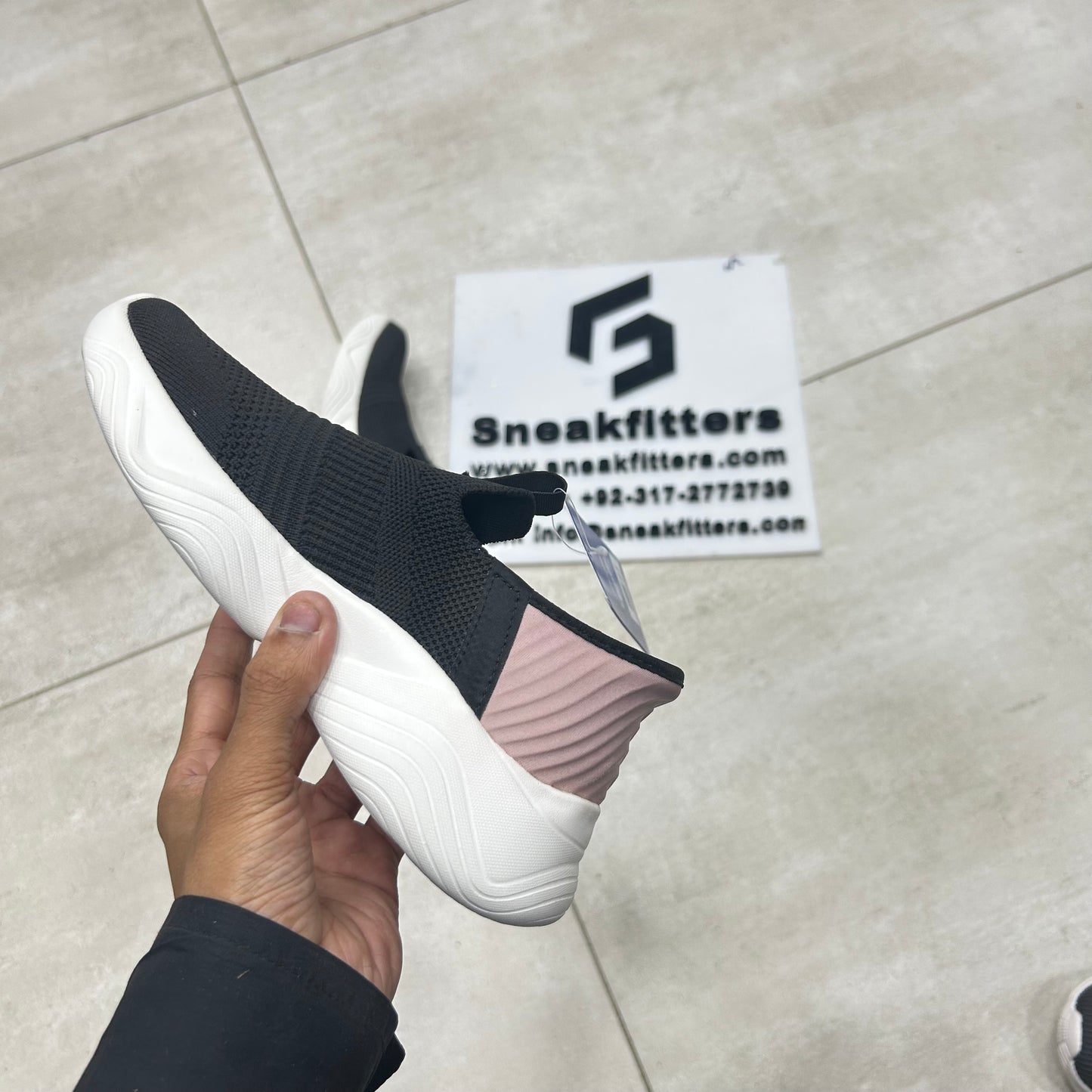 Warrior - Slipins - Black with Pink