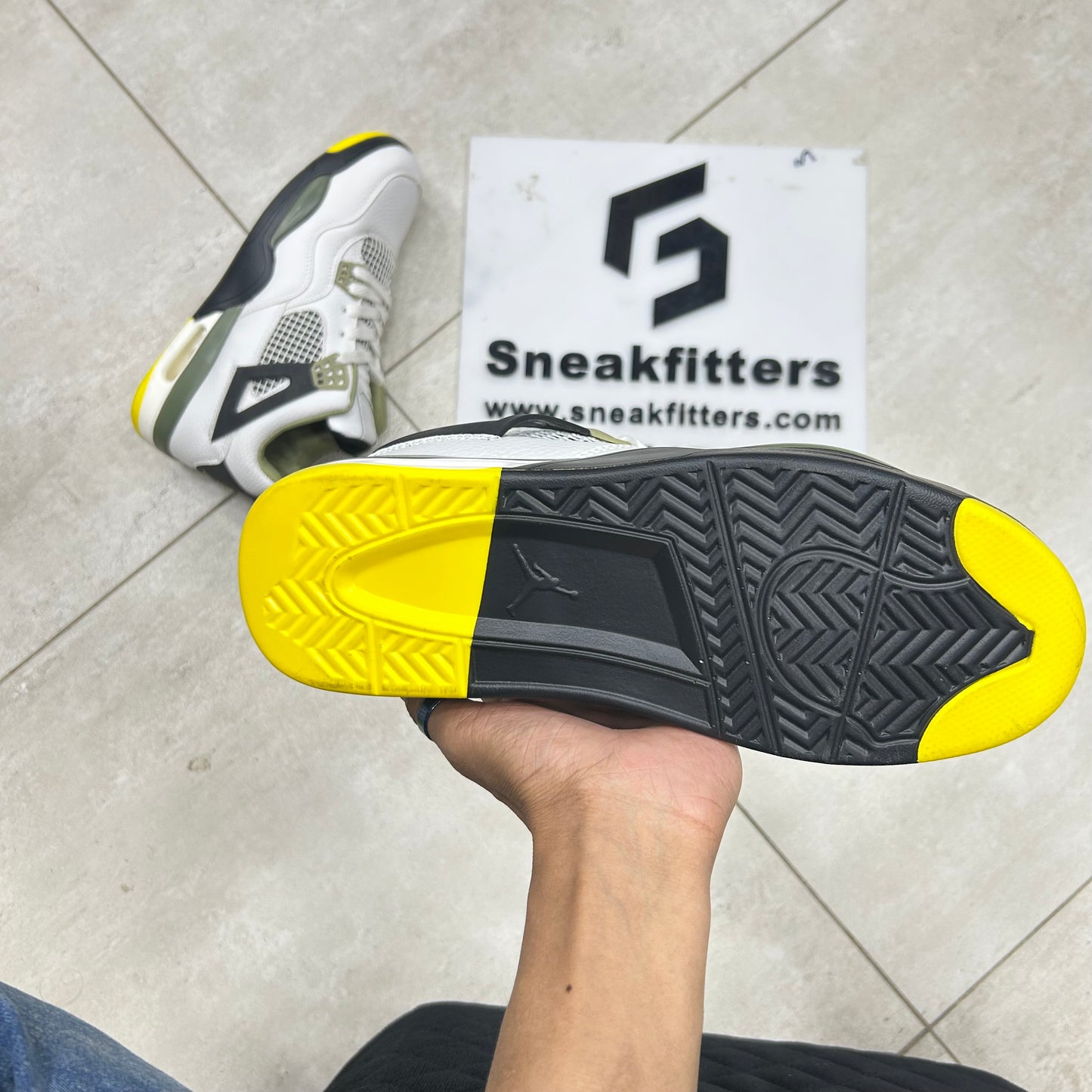 AR JDN 4 - Retro - Oregon Ducks Duckman White