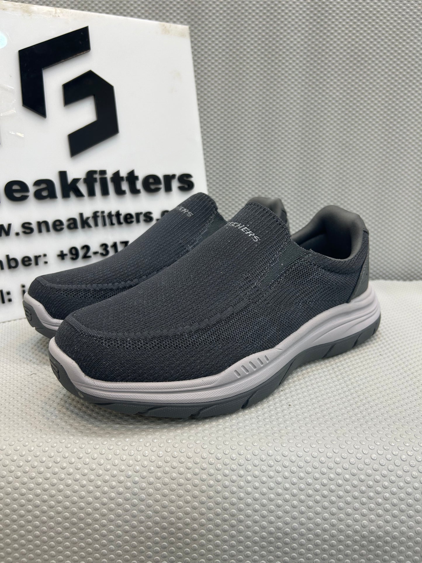 Skechers - Archfit - Gray White