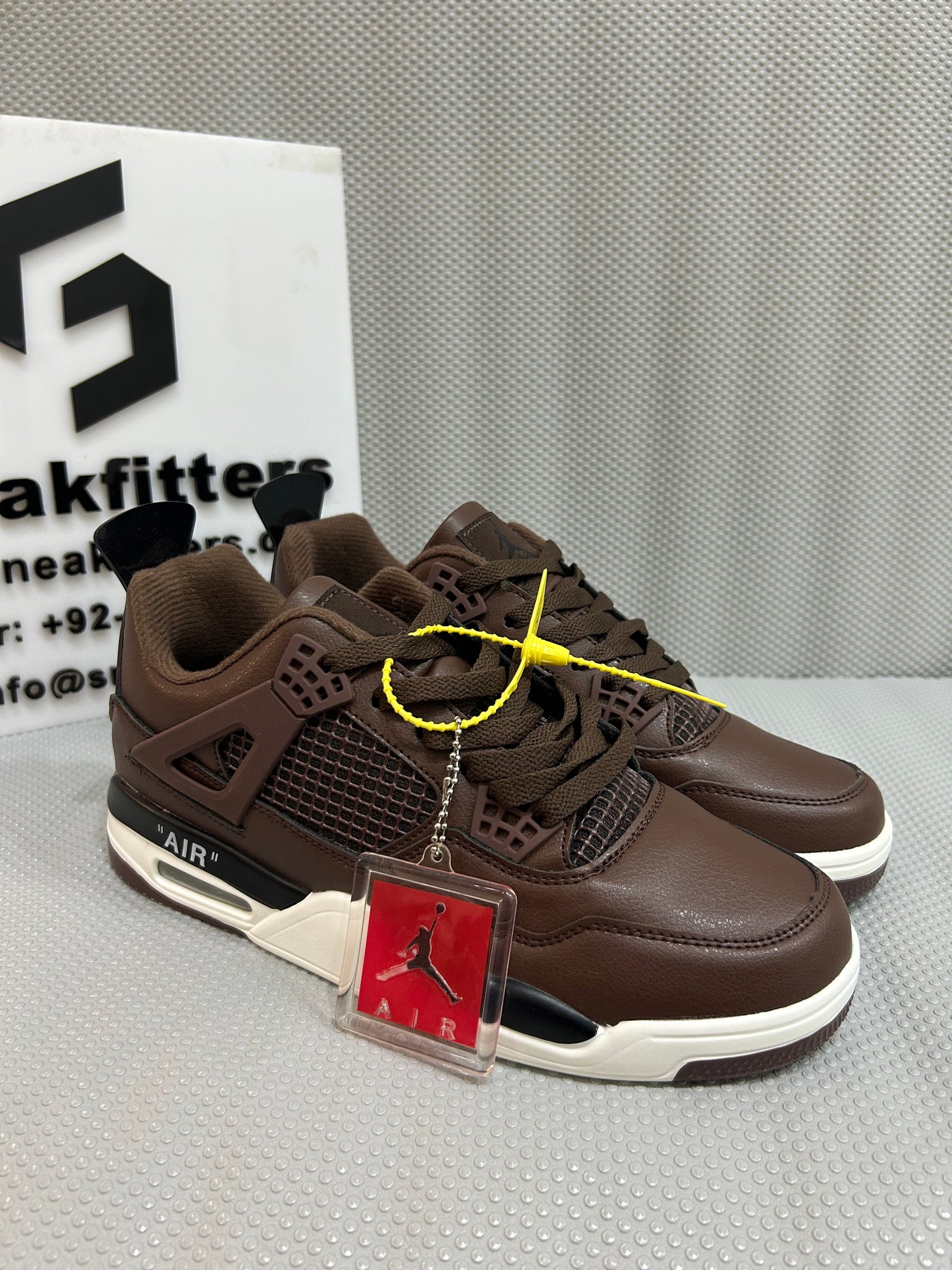 AR JDN 4 - Retro -  (WS) - Brown