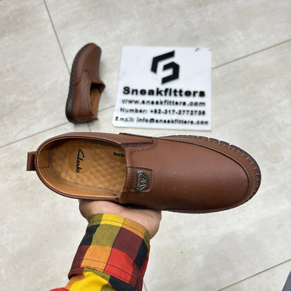 Clarks Shoes - D4 - Brown