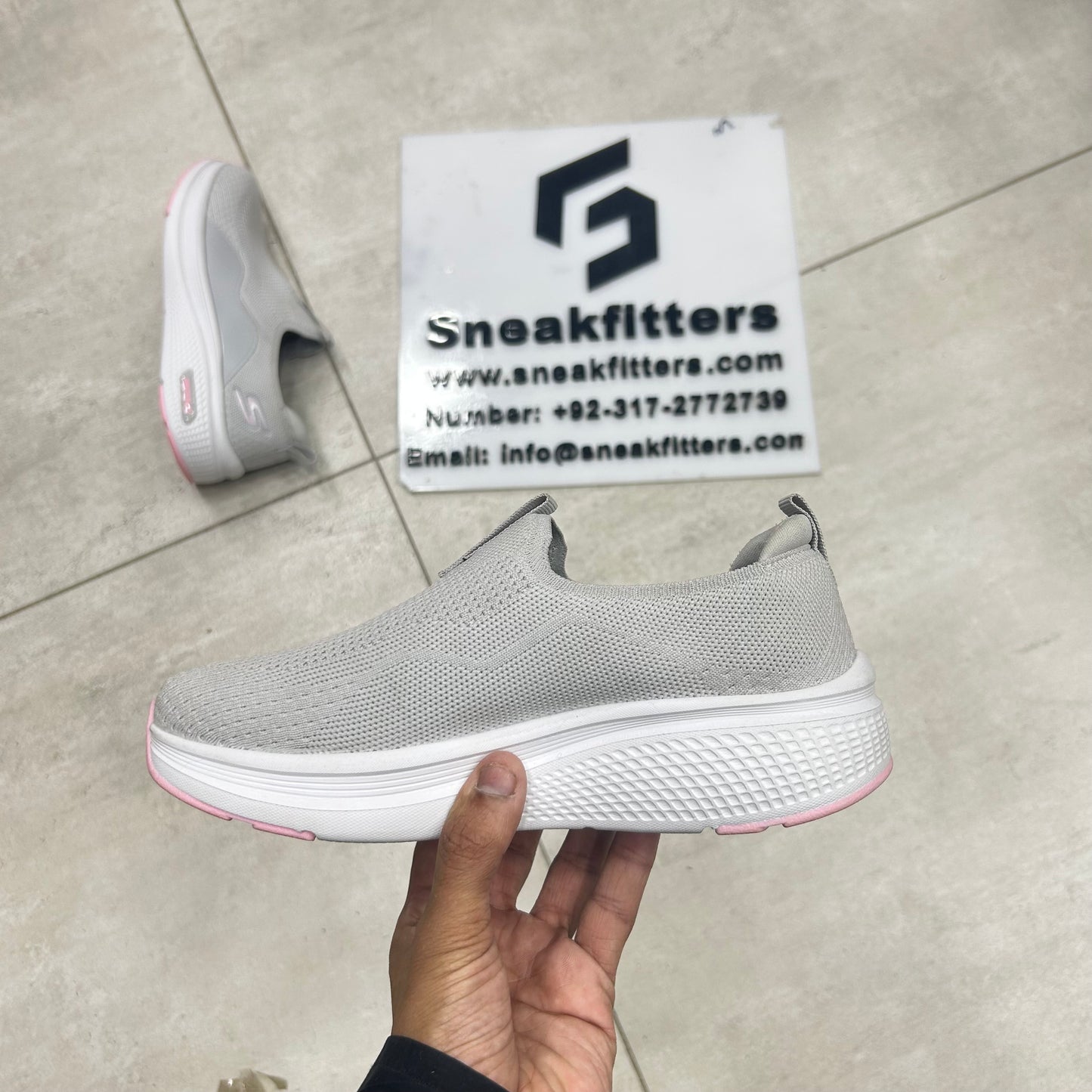 SK - GoRun - Gray with Pink