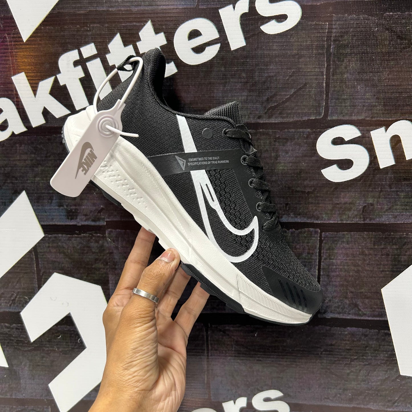 NK - Runners - Black