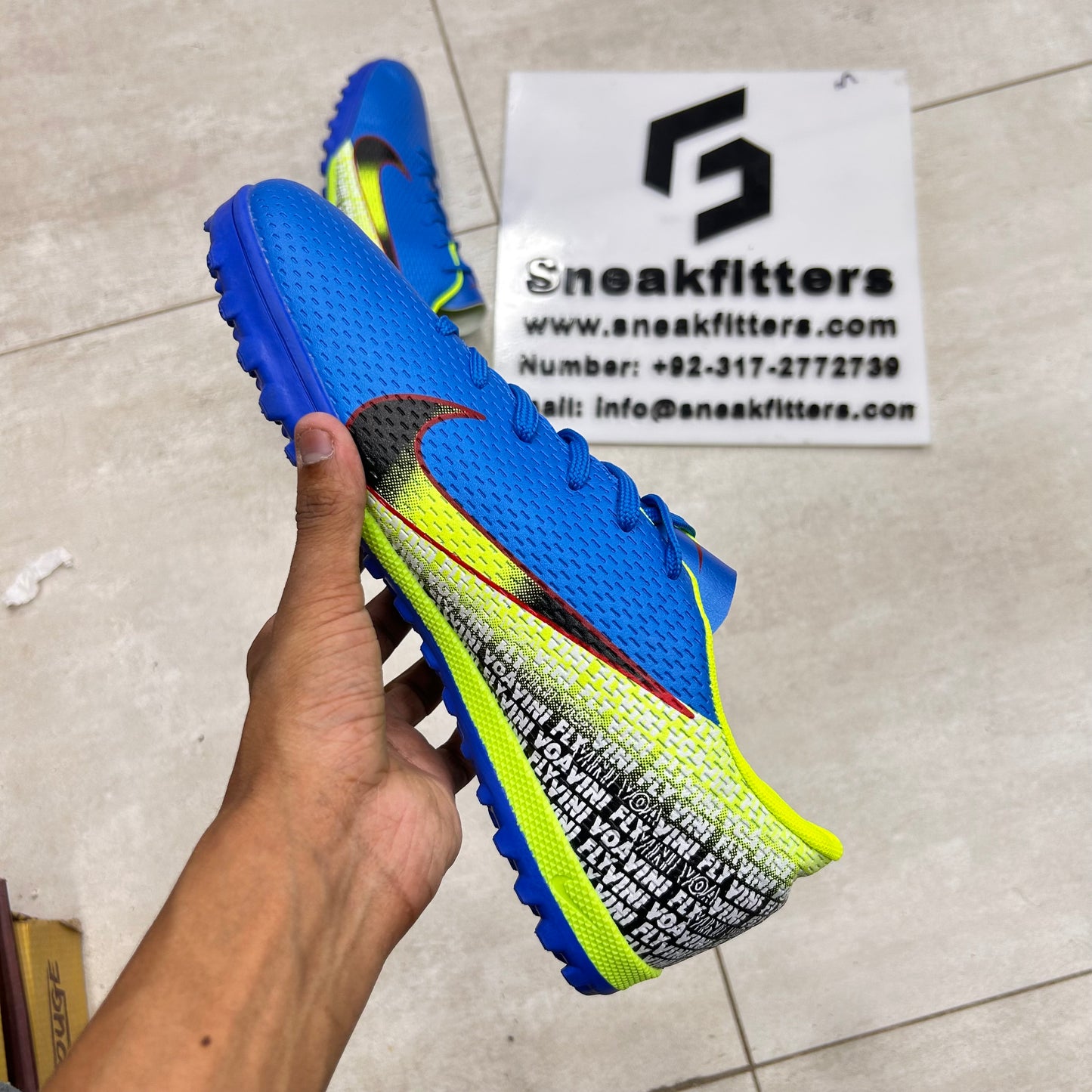 Football - NK Voavini Fly - Gripper - Blue with Green
