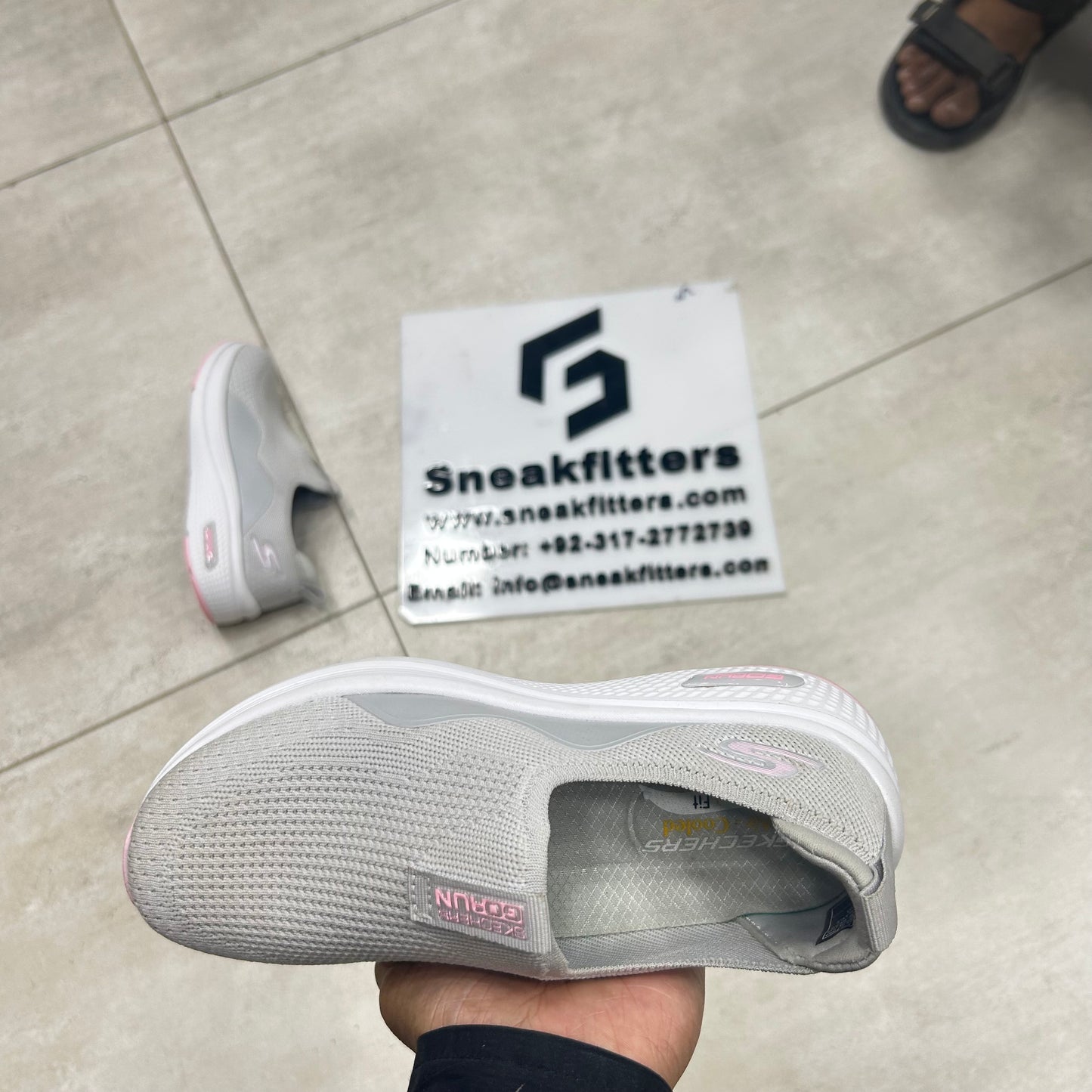 SK - GoRun - Gray with Pink