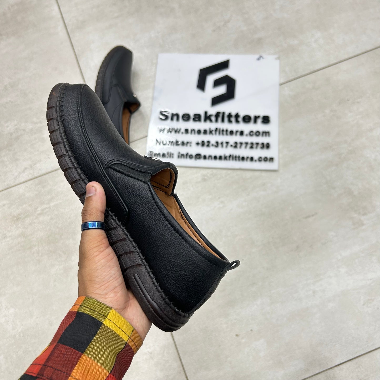 Clarks Shoes - D4 - Black