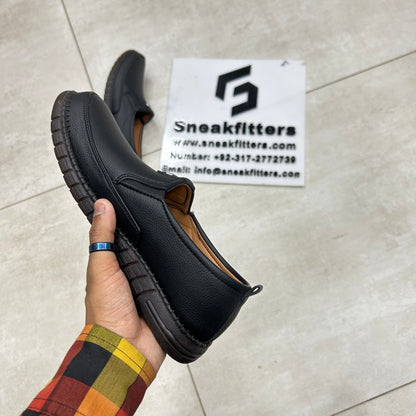 Clarks Shoes - D4 - Black