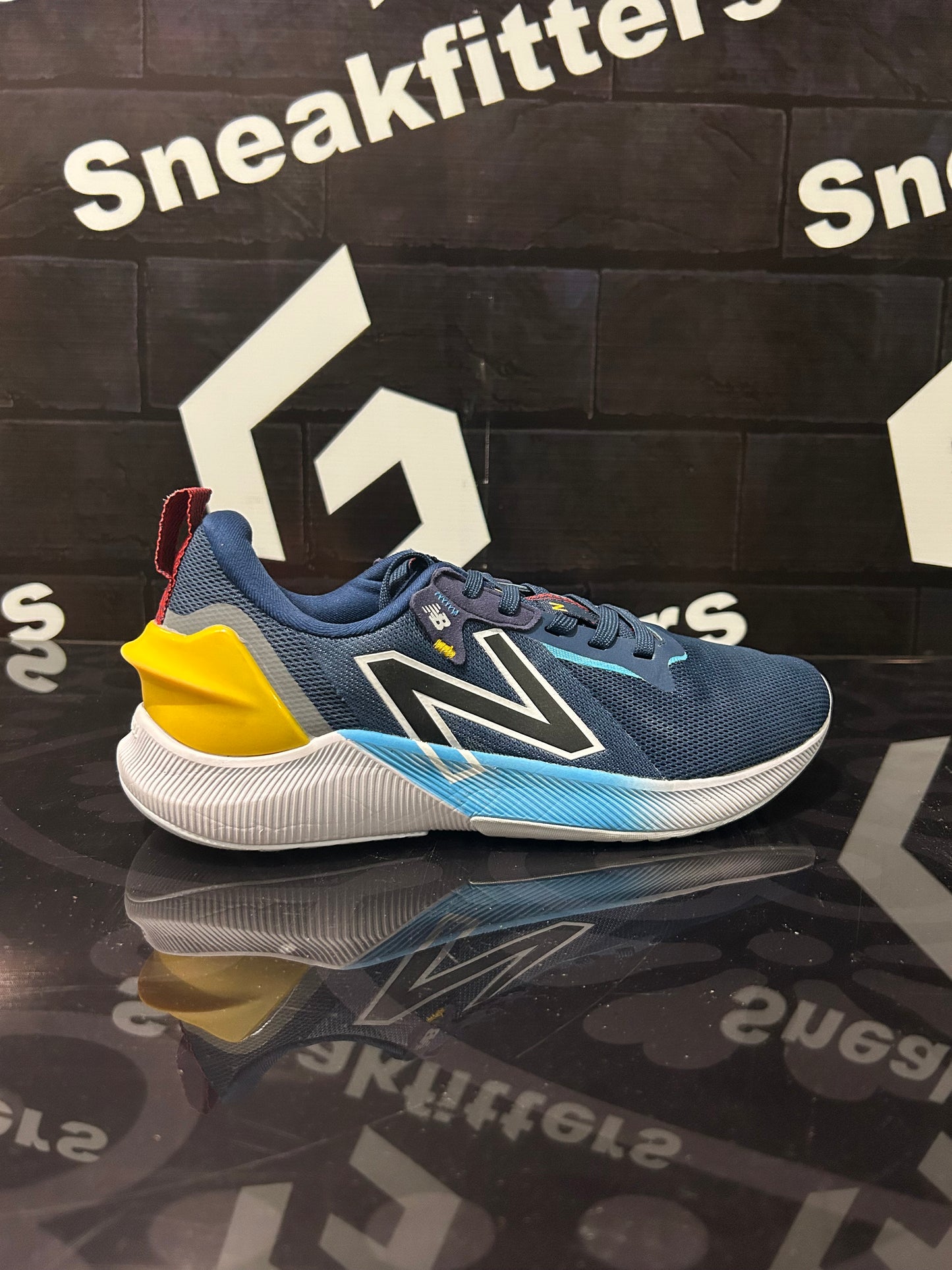 NB - Fuelcgell - Blue Yellow