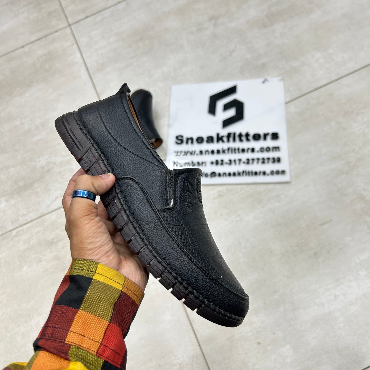 Clarks Shoes - D5 - Black
