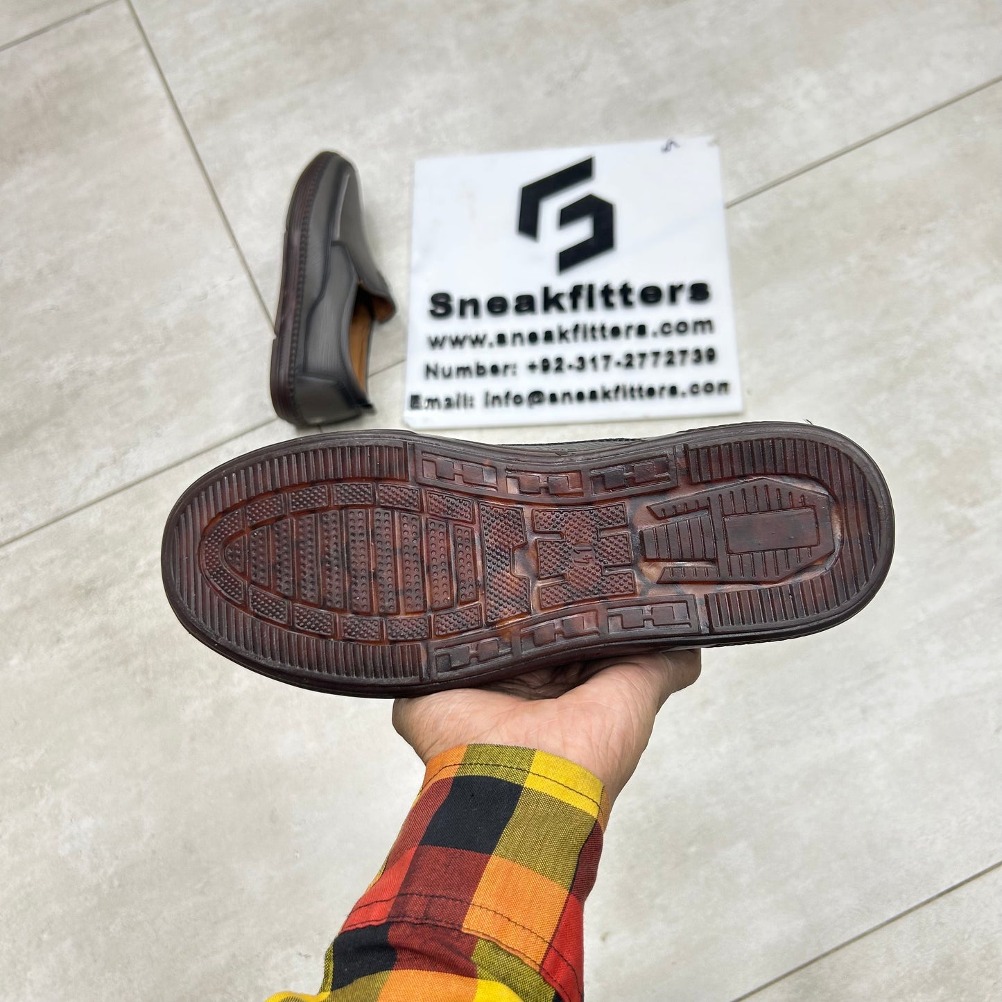 Clarks Shoes - D1 - Gray