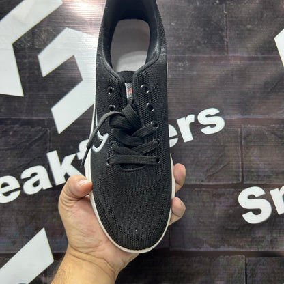 NK - Runner - Black
