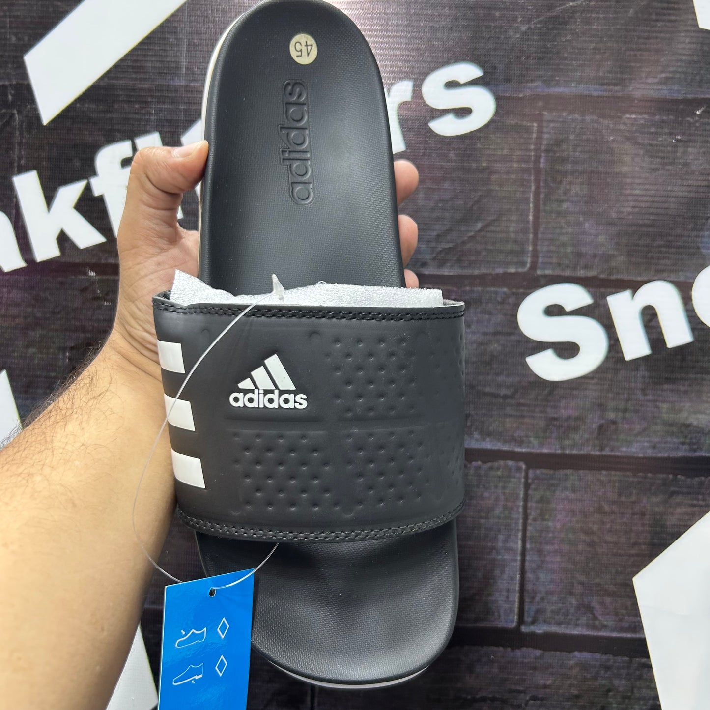 AD - Slide 1 - Black