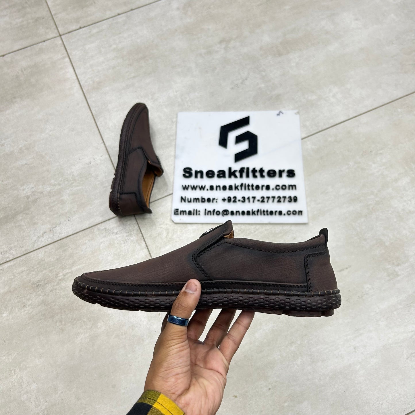 Clarks Shoes - D6 - Brown